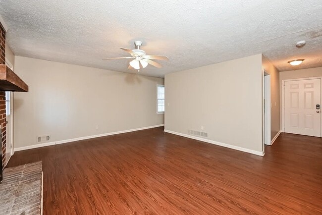 Photo - 2737 King Arthur Ct