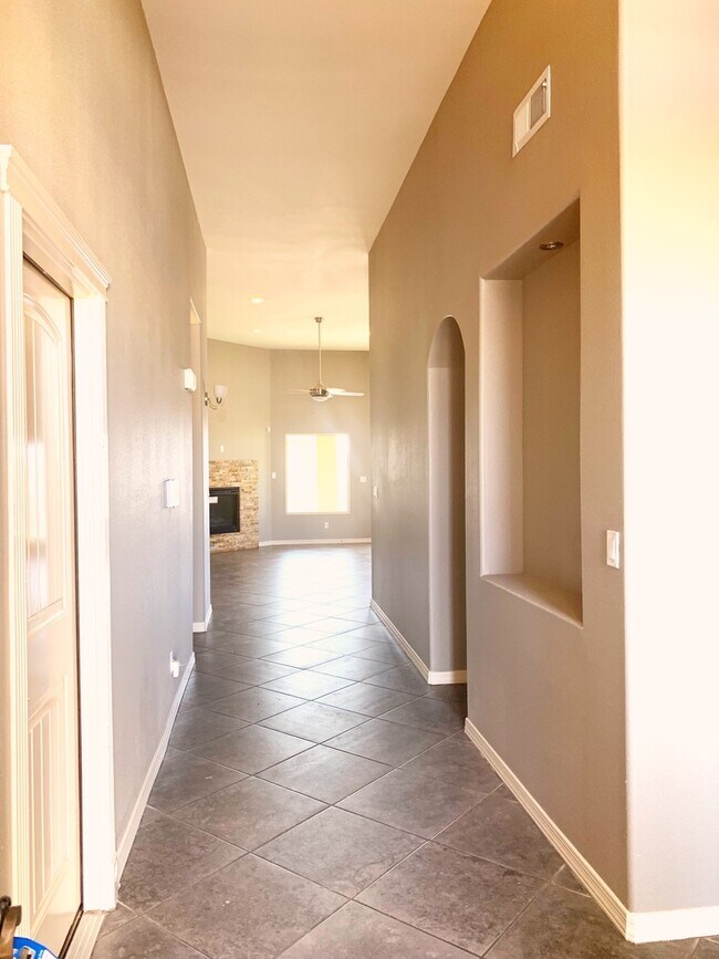 Photo - Stunning 4 bedroom, 2.5 bath home in East ...