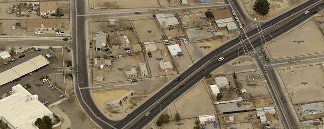 Photo - 425 Pinon St