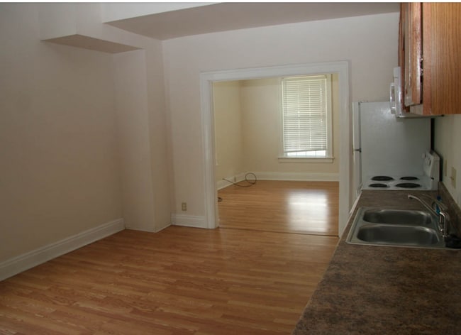 Photo - 210 N Beech St