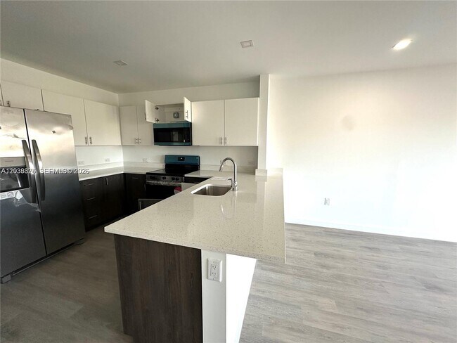 Photo - 20 NE 19th Ave Unit 213