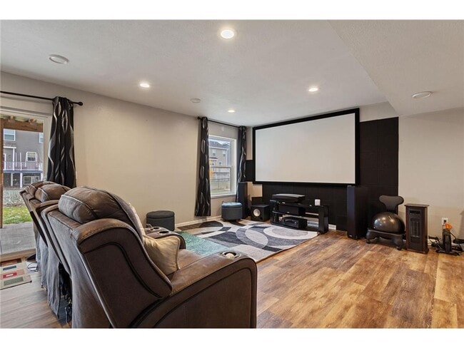 Photo - 7625 Palmgren Ave NE