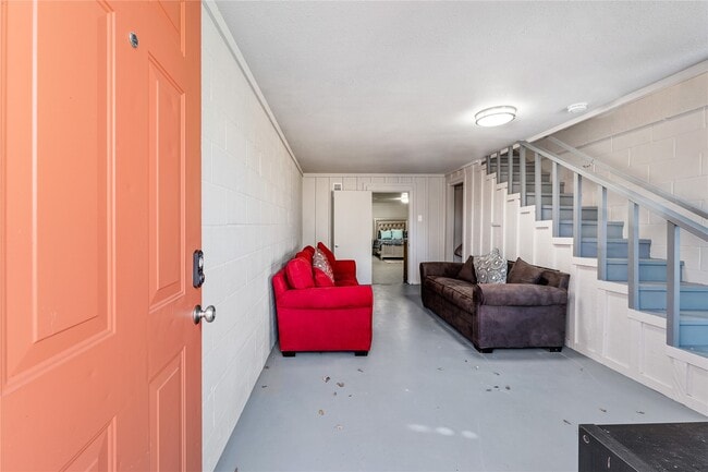 Photo - 6911 Avenue O