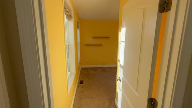Photo - 37 Schwinn Dr