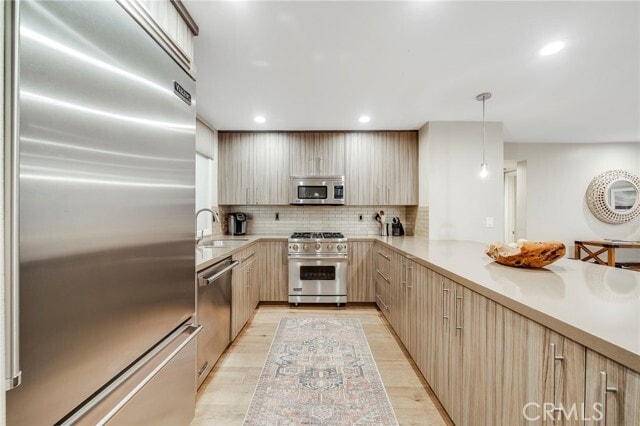 Photo - 247 Calliope St