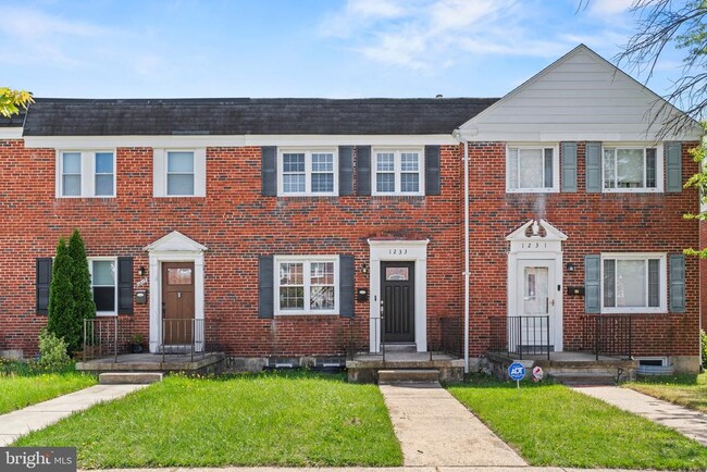 Photo - 1233 Halstead Rd Townhome