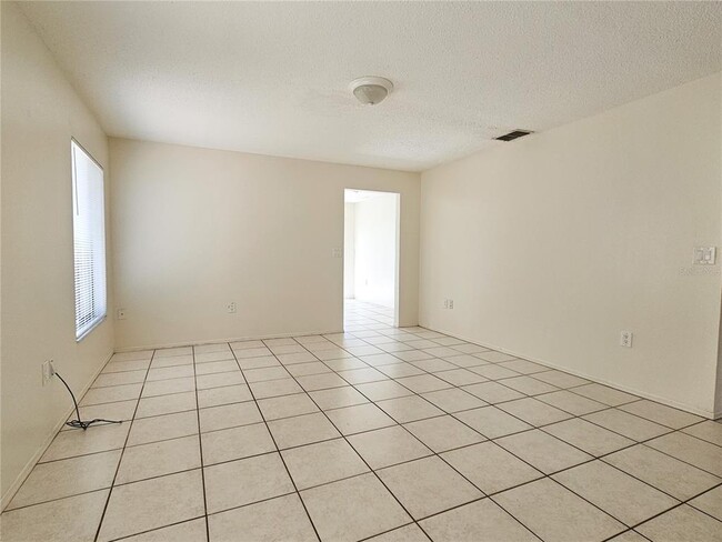 Photo - 1424 Bramblewood Dr
