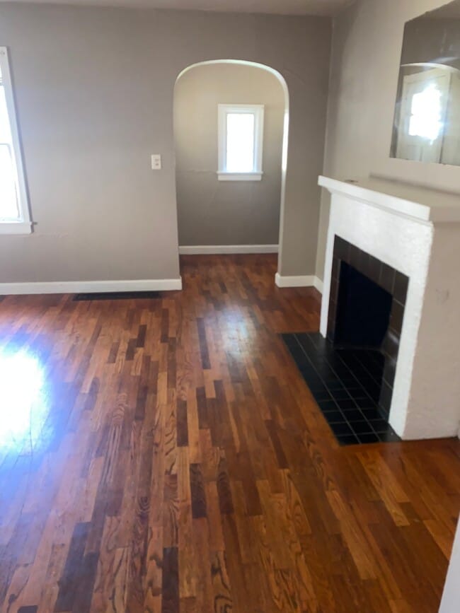 Photo - 811 Park St