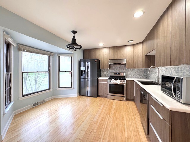 Photo - 7S362 Marion Way