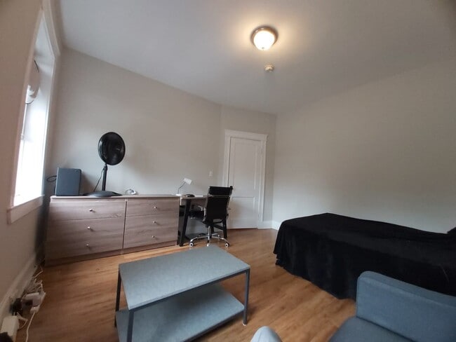 Photo - 1412 Commonwealth Ave