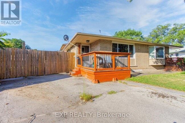 Photo - 4453 Meadowvale Dr