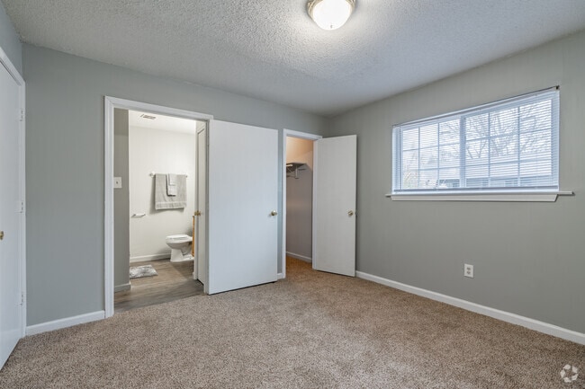 1BR, 1BA - 650SF