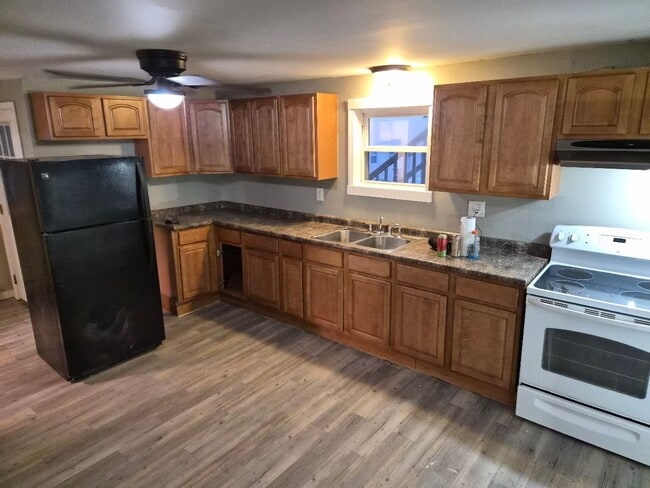 Photo - 159 Auburn St Unidad 159 Auburn Floor 2