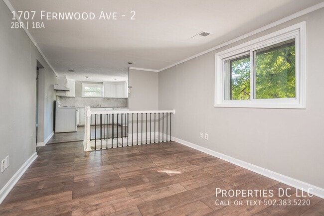 Building Photo - 1707 Fernwood Ave Unit 2