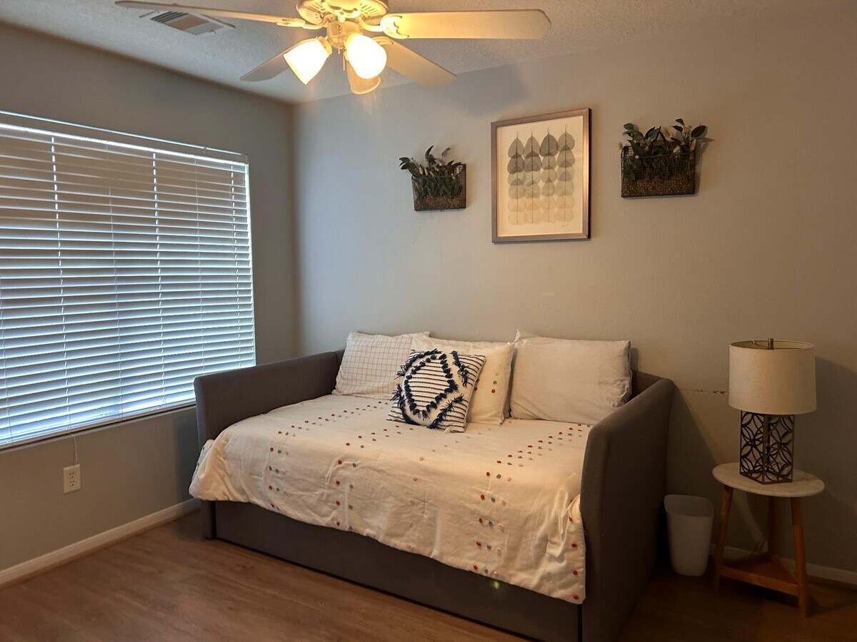 Photo - 2351 Urban Forest Ct