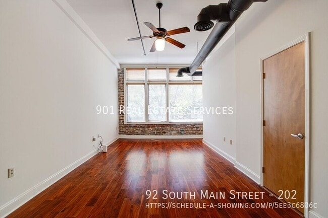 Photo - 92 S Main St