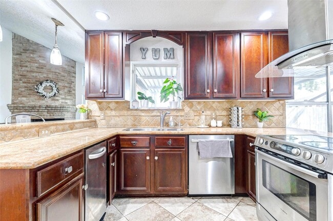 Photo - 20307 Quincy Ct