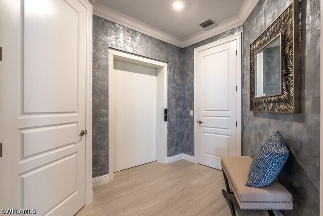 Building Photo - 16379 Viansa Wy Unit 301