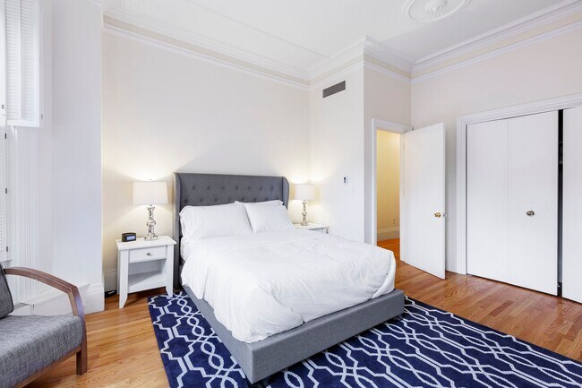 Photo - HOT BACK BAY LISTING!!!!