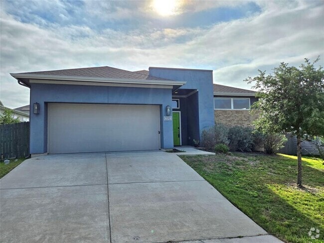 Building Photo - 16524 Glimmering Rd Rental