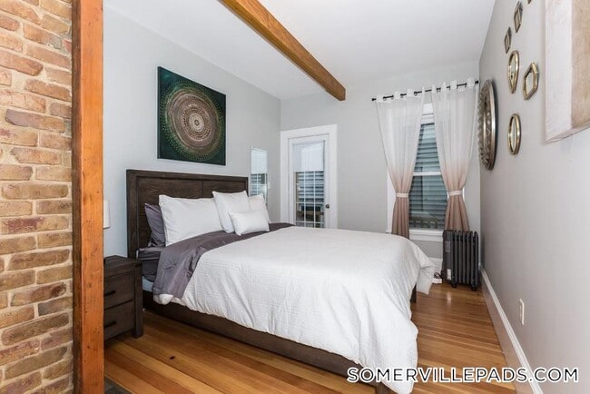 Photo - 98 Elm St Unit 1