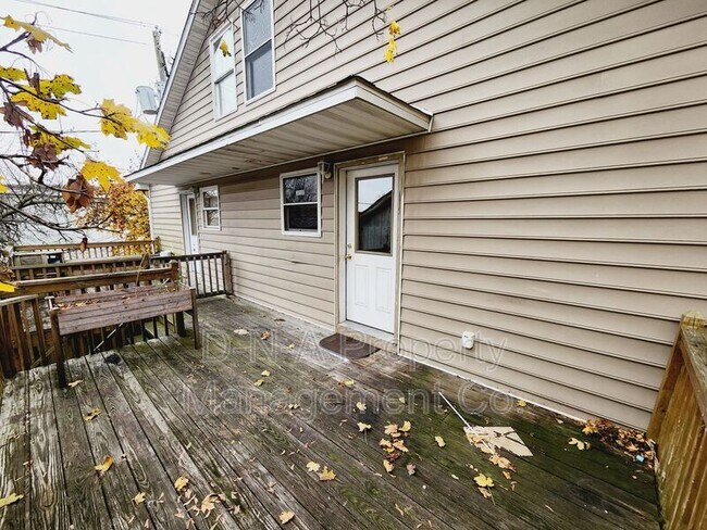 Photo - 10 N Fourth Street