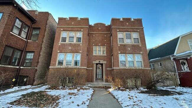 Building Photo - 5224 N Bernard St Unit 1