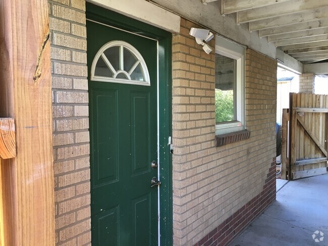 Building Photo - 1209 E Harney St Unit 1209 B Rental