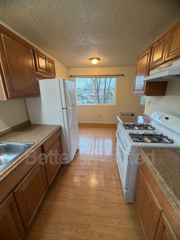 Photo - 175 Oak Manor Ct Unit D