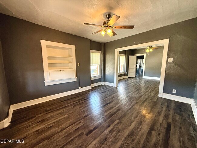 Photo - 714 E River Ave