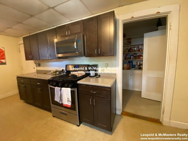 Photo - 139 Davis Ave Unit 142 davis ave 2