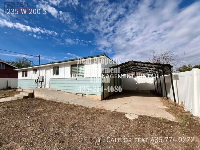 Photo - 235 W 200 S