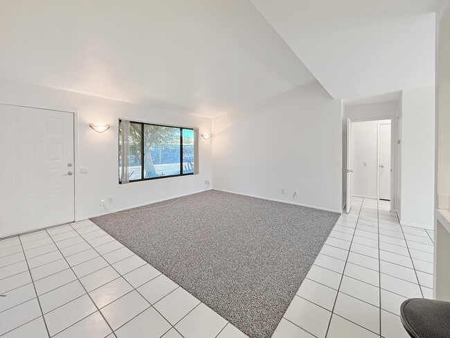 Photo - 63 Lakeview Cir