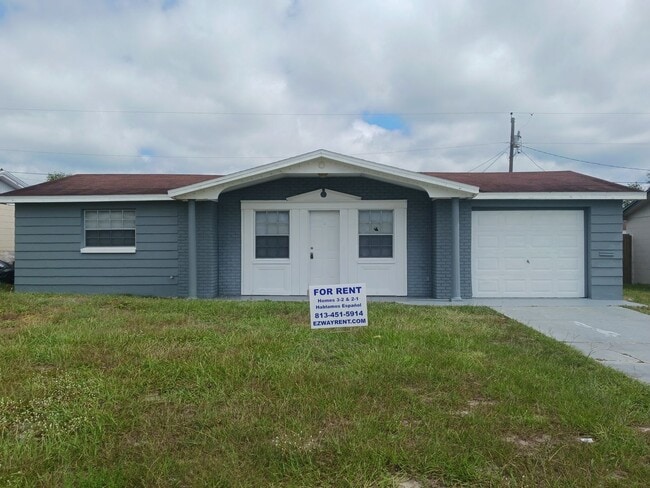 Building Photo - 3 bed home in Holiday, FL!