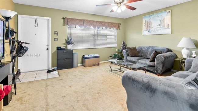 Photo - 2031 Dewey St Unit 302