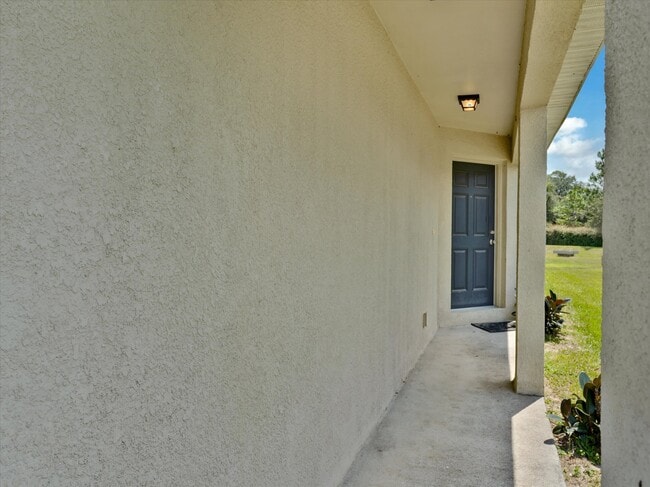 Photo - 1999 Bretton Ridge Way