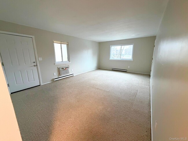 Building Photo - 614 Fox Run Ln Unit 614