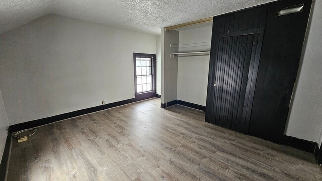 Photo - 118-118.5-1185 Wood St Unit 118.5 Wood St