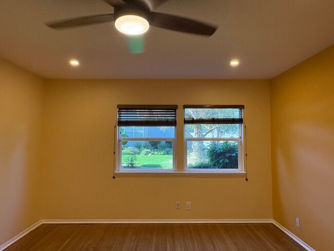 Photo - 5874 Bowcroft St Unit 2