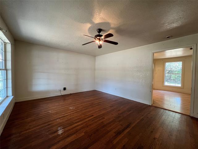 305 E Rd