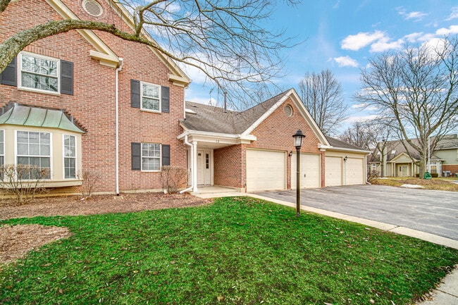 Photo - 12 Aberdeen Ct Unit Z1