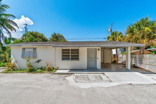 Building Photo - 211 Sunrise Ave Rental