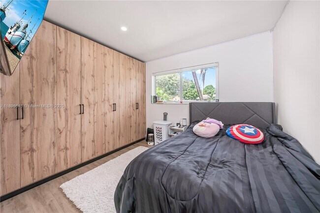 Photo - Modern Furnished 2BD/2BA Home in Ives Estates