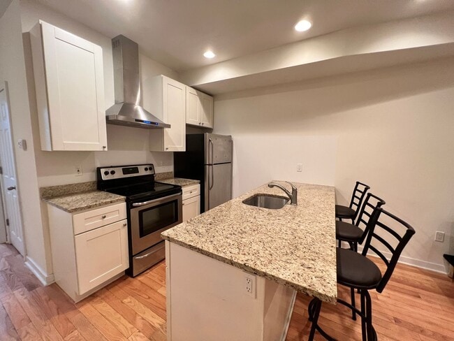 Photo - 530 N 36th St Unit 3R