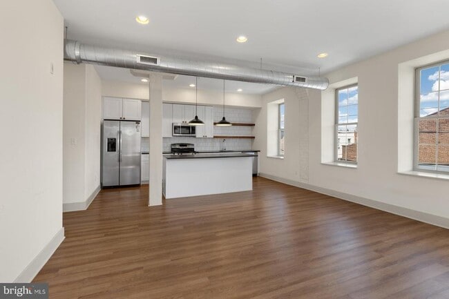 Building Photo - 1618 Mifflin St Unit 2B Rental