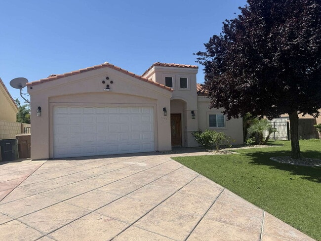 Building Photo - Beautiful 3 Bedroom, 2 Bathroom Home with Open Floor Plan & Spacious Backyard