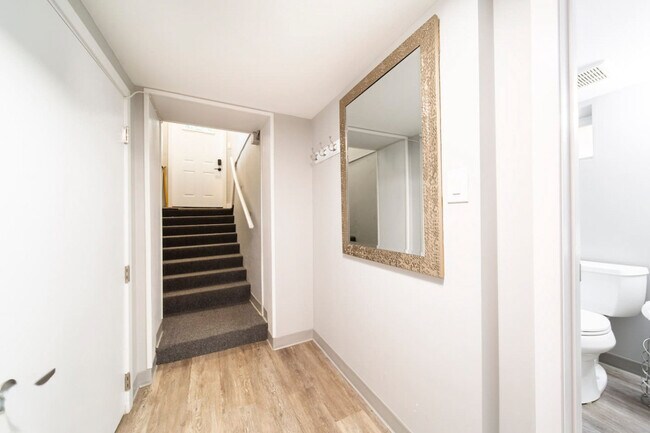 Photo - 11333-11389 89 St NW Unit ID1308648P