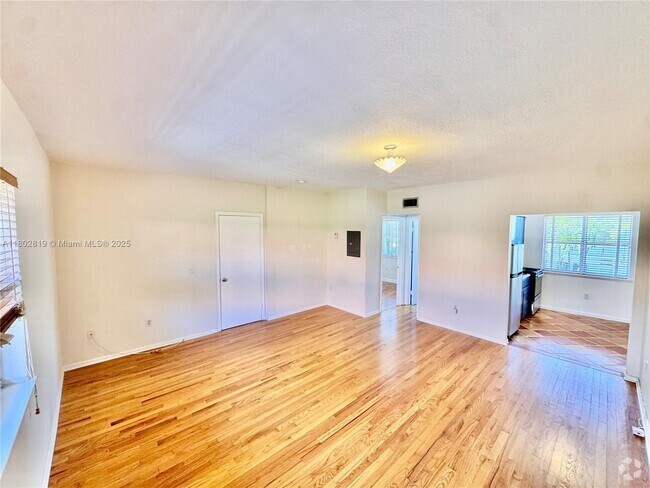Building Photo - 736 13th St Unit 213 Rental