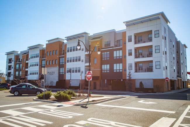The Plaza at Belmar - The Plaza at Belmar Apartments