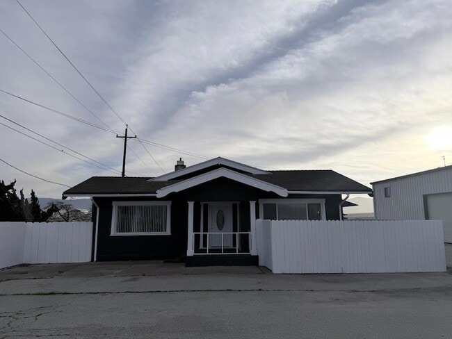 Photo - 2340 Alisal Rd